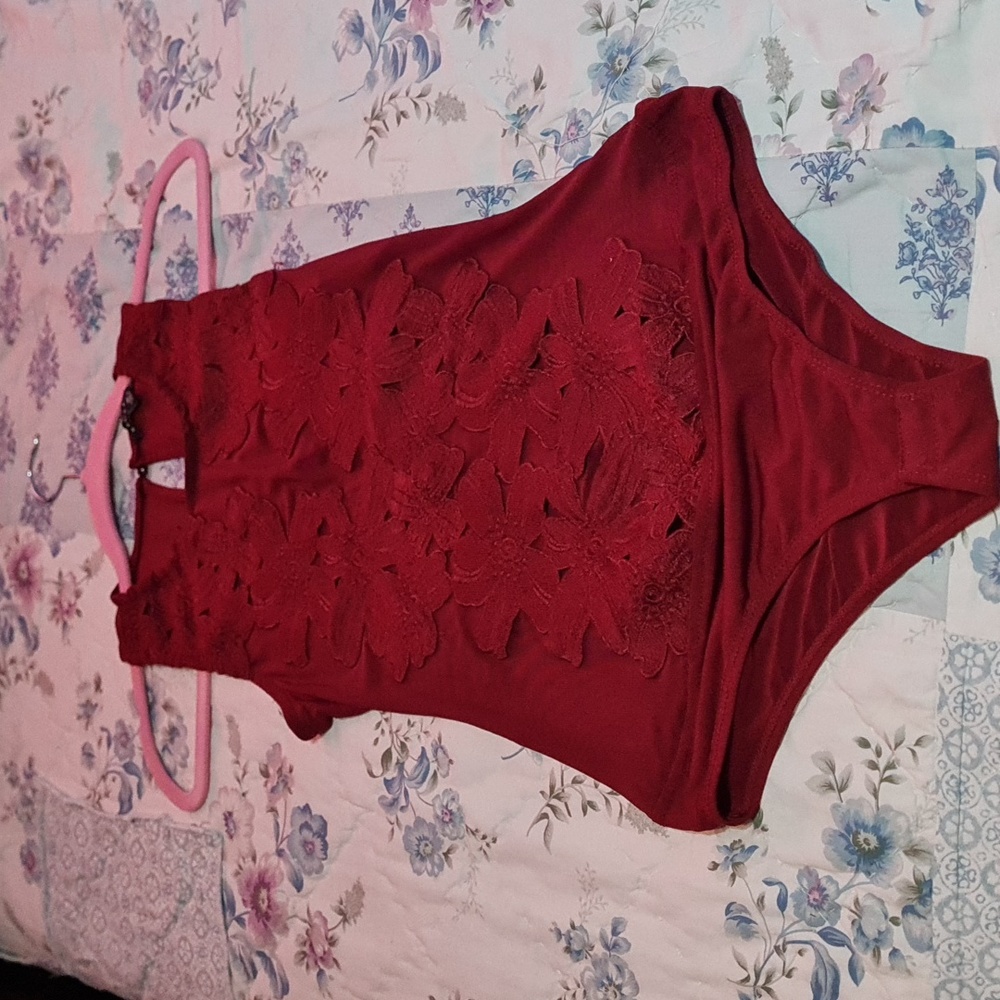 Haute Monde Floral Embroidery Top Bodysuit Round Neck